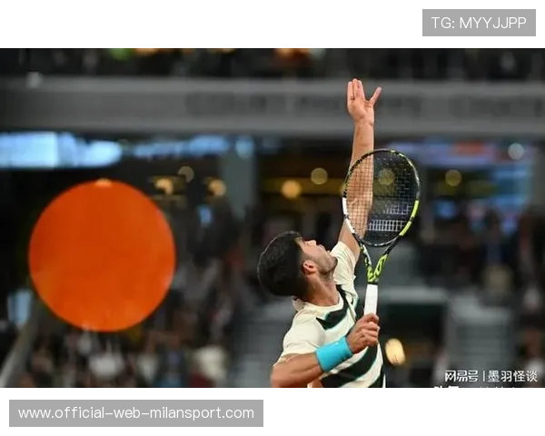 阿卡拉斯再度上演封神击球：引爆篮球世界的传奇时刻