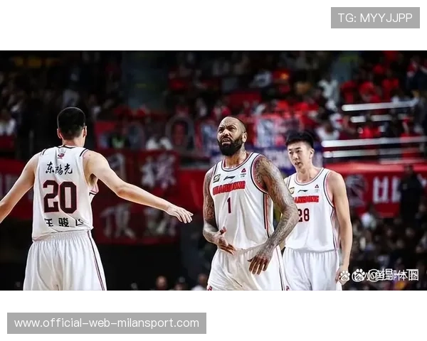 新赛季CBA42轮常规赛揭幕：广东与上海同组激战，燃起双城对决热潮