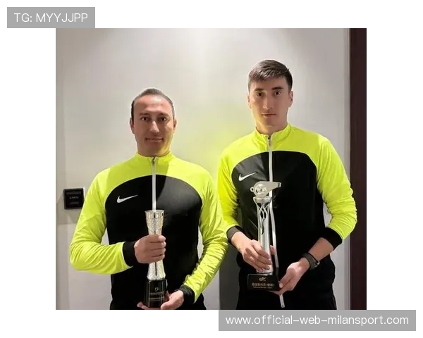 职业联赛的裁判团队构成